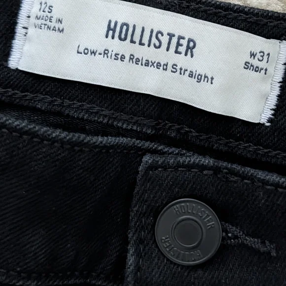 Hollister Low-Rise Relaxed Straight Black Jeans Size 12 Short New - Picture 4 of 4